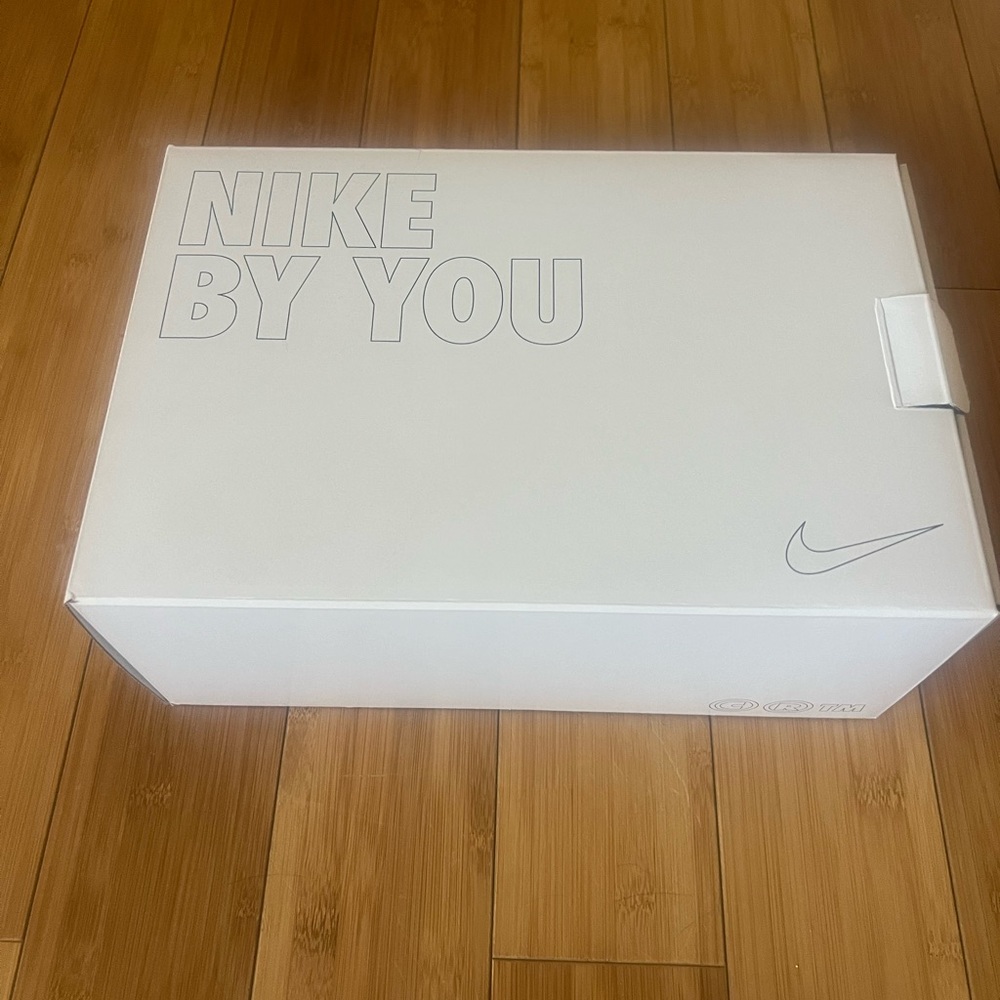 Girls Nikes